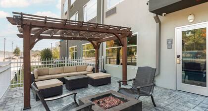 Best Western Plus Executive Residency Antioch Inn
