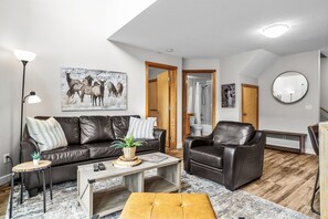 TV, caminetto, videogiochi