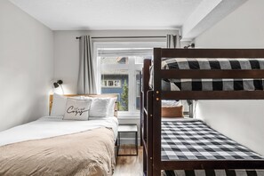 2 bedrooms, iron/ironing board, travel cot, WiFi
