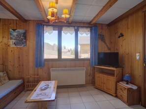 TV - Apartment 5 pers, 50m², near slopes, parking, WIFI (La Toussuire)