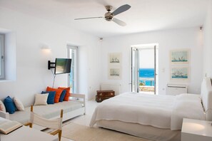 3 bedrooms, in-room safe, iron/ironing board, Internet