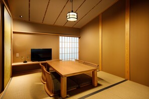 Private Vacation Home, Non Smoking | Living room | Flat-screen TV, fireplace - Connect inn Gionmiyagawacho (Kyoto)