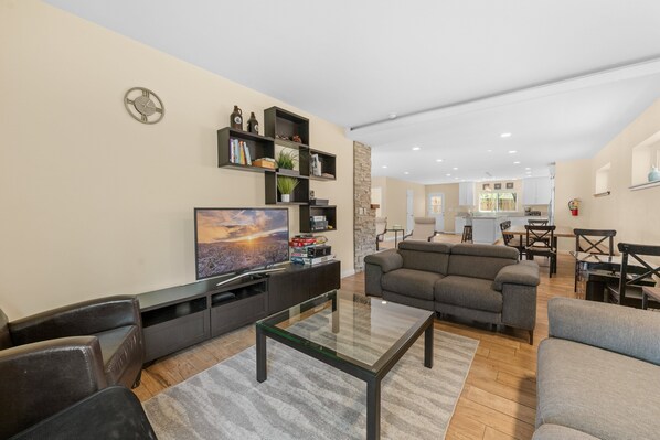 TV, fireplace, video games, Netflix