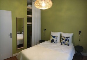 1 bedroom, iron/ironing board, WiFi, bed sheets