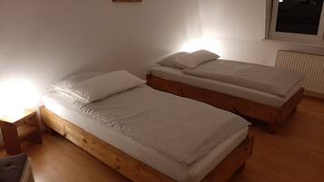 3 chambres, lit parapluie, Wi-Fi gratuit, draps fournis