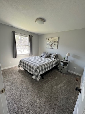4 bedrooms, WiFi, bed sheets