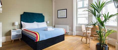 Bügeleisen/Bügelbrett, WLAN, Bettwäsche