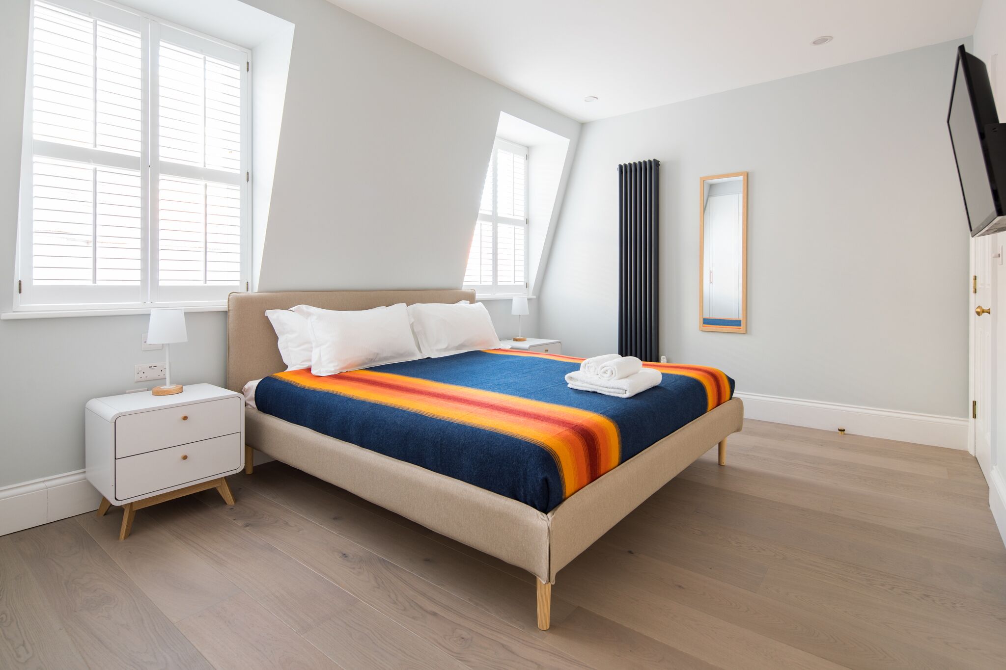 2 chambres, fer et planche à repasser, Wi-Fi, draps fournis