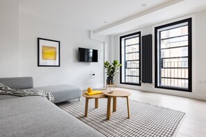 TV, Netflix, streaming services