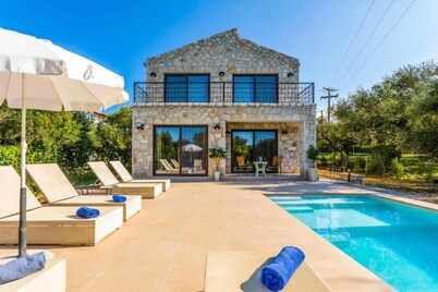 Astarte Villas - Neema Private Villa with Pool