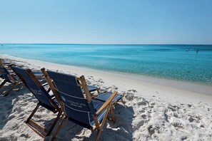 On the beach - Gulf Views-Short Walk 2 Beach-Resort Amenities (Miramar Beach)