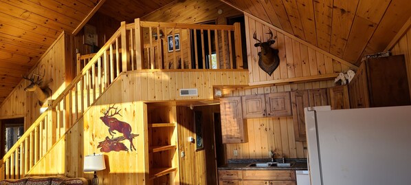 المنشأة من الداخل