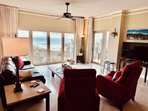 Smart TV, DVD player