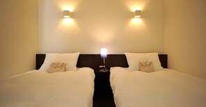 1 bedroom, desk, free WiFi, bed sheets