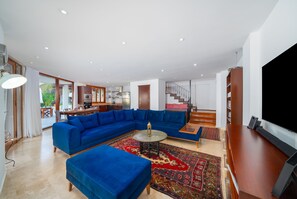 TV, DVD player - Secluded Luxury Villa with Fabulous Sea Views (Kalkan)