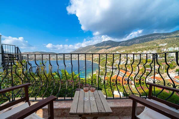 Property grounds - Secluded Luxury Villa with Fabulous Sea Views (Kalkan)