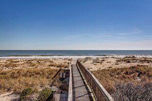 On the beach - Gorgeous Ocean Front - Amelia Island Plantation (Fernandina Beach)