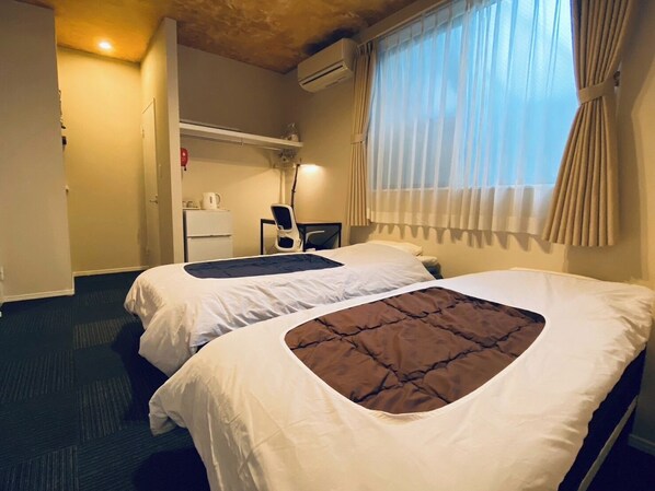 1 bedroom, desk, iron/ironing board, free WiFi