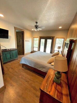 5 bedrooms, WiFi