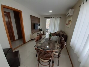 Interior - 315, Ótimo Apartamento 3 Dormitórios Próximo a Praia (SC)