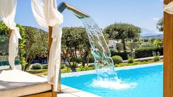 Outdoor pool, a heated pool