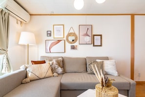 TV - Walking distance to Kokusai Dori near stationC52 / Naha Okinawa (Naha)