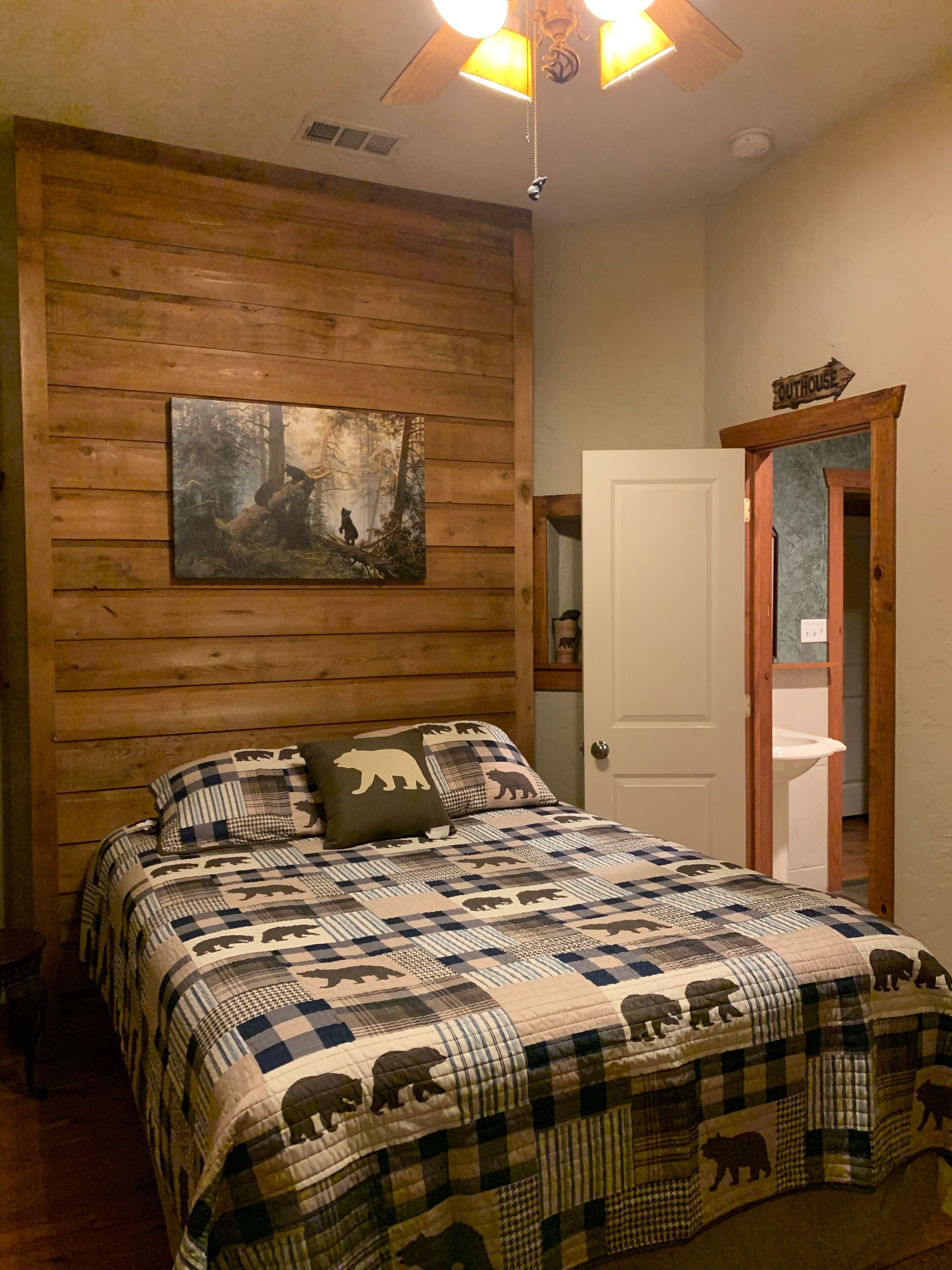 4 bedrooms, iron/ironing board, travel cot, free WiFi