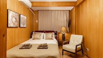 5 Schlafzimmer, Schreibtisch, Bügeleisen/Bügelbrett, kostenloses WLAN