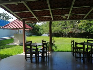 Living area - EFRAIN REGALADO TORRES (Santa Elena)