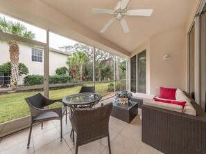Interior - Spacious 2 bedroom+ den condo in Arielle on Palmer Ranch condominiums for rent (Sarasota)