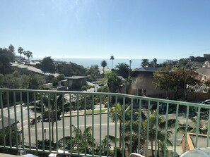 Deluxe Double Room, Balcony, Ocean View | Desk, soundproofing, iron/ironing board, free WiFi - Moonlight Beach Motel (Encinitas)