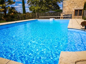 Swimming pool view - Homerez - "Sigoulès villa with pool" (Sigoulès)