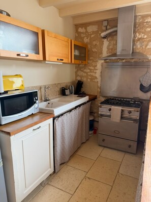 Kitchen - Homerez - "Sigoulès villa with pool" (Sigoulès)