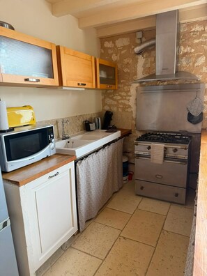 Macchina per tè/caffè, frigorifero, microonde, forno