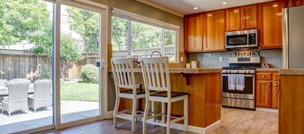 Cozy Home!!! CA Parks Pass…. Included