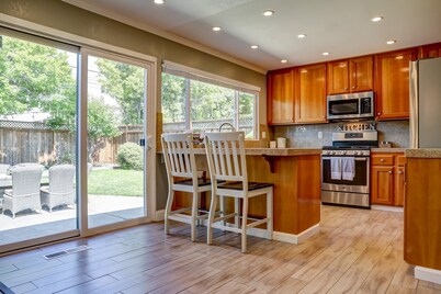 Cozy Home!!! CA Parks Pass…. Included