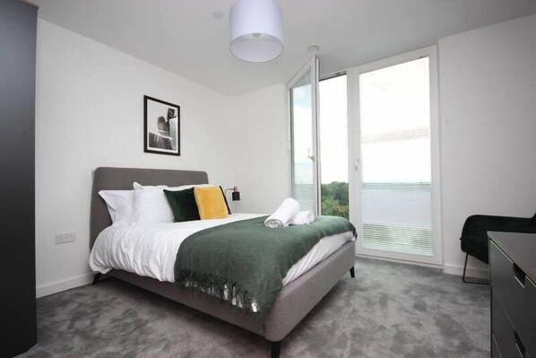 2 chambres, fer et planche à repasser, Wi-Fi gratuit, draps fournis