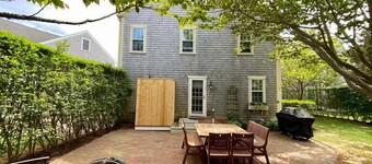 “You've Got Whale" - Charming Nantucket Home + Patio Firepit - Walk to Bike Path