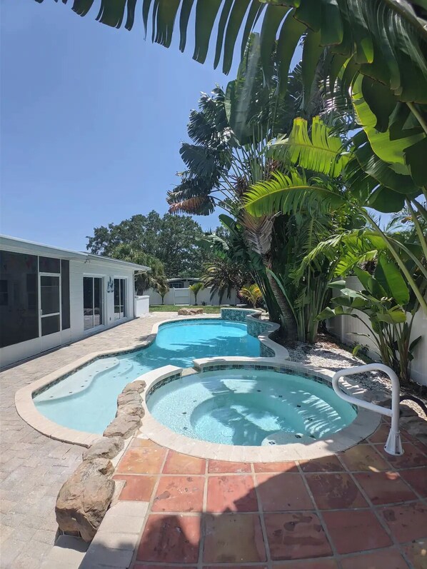 Outdoor pool, a heated pool