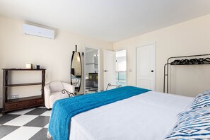 3 bedrooms, iron/ironing board, travel cot, free WiFi