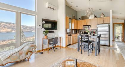 All About the View - Walk to River, Town, & Trails in Quaint Mosier