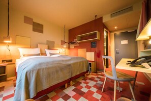 Unclassified image, 2 of 22, button - Double room large - More view - Hotel einsmehr (Augsburg)