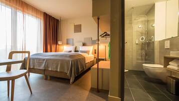 1 bedroom, in-room safe, desk, WiFi