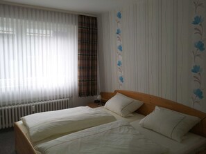 1 Schlafzimmer, Zimmersafe, WLAN, Bettwäsche