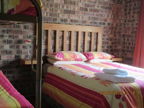 Casa de campo Deluxe, 2 habitaciones | Decoración personalizada, muebles diferentes y ropa de cama