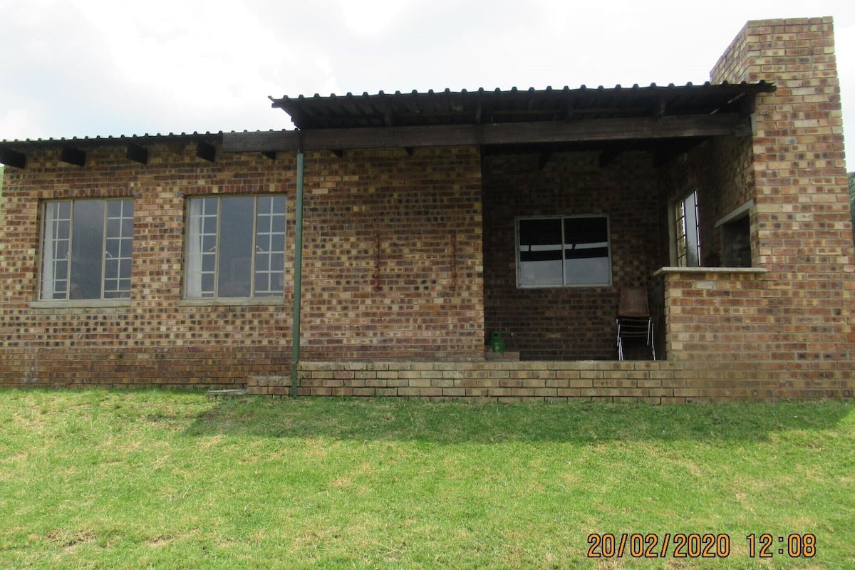 Deluxe Cottage, 2 Bedrooms | 2 bedrooms, individually decorated, individually furnished, bed sheets
