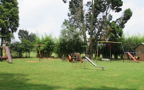 Children’s play area – outdoor