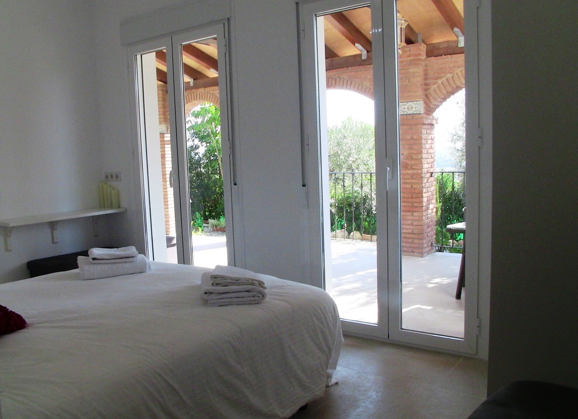 2 多间卧室、办公桌、熨斗/熨衣板、旅行婴儿床