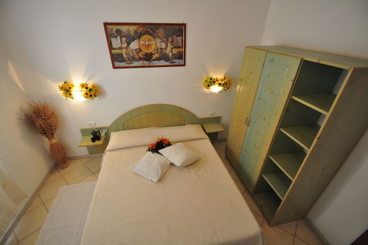 1 Schlafzimmer, Zimmersafe, Bettwäsche