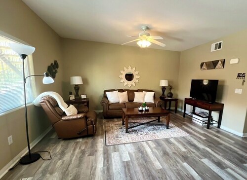 Cozy Mesquite Condo, 2B/2B, Ground Floor, Sleeps 6